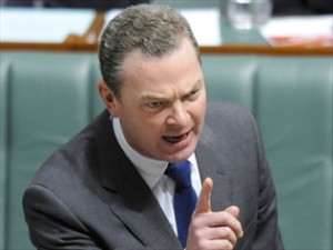 233360-aust-obsessed-with-small-class-sizes-pyne
